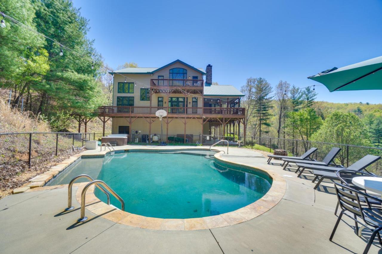 Expansive Home On 16 Acres With Smoky Mountain Views Murphy Exterior photo